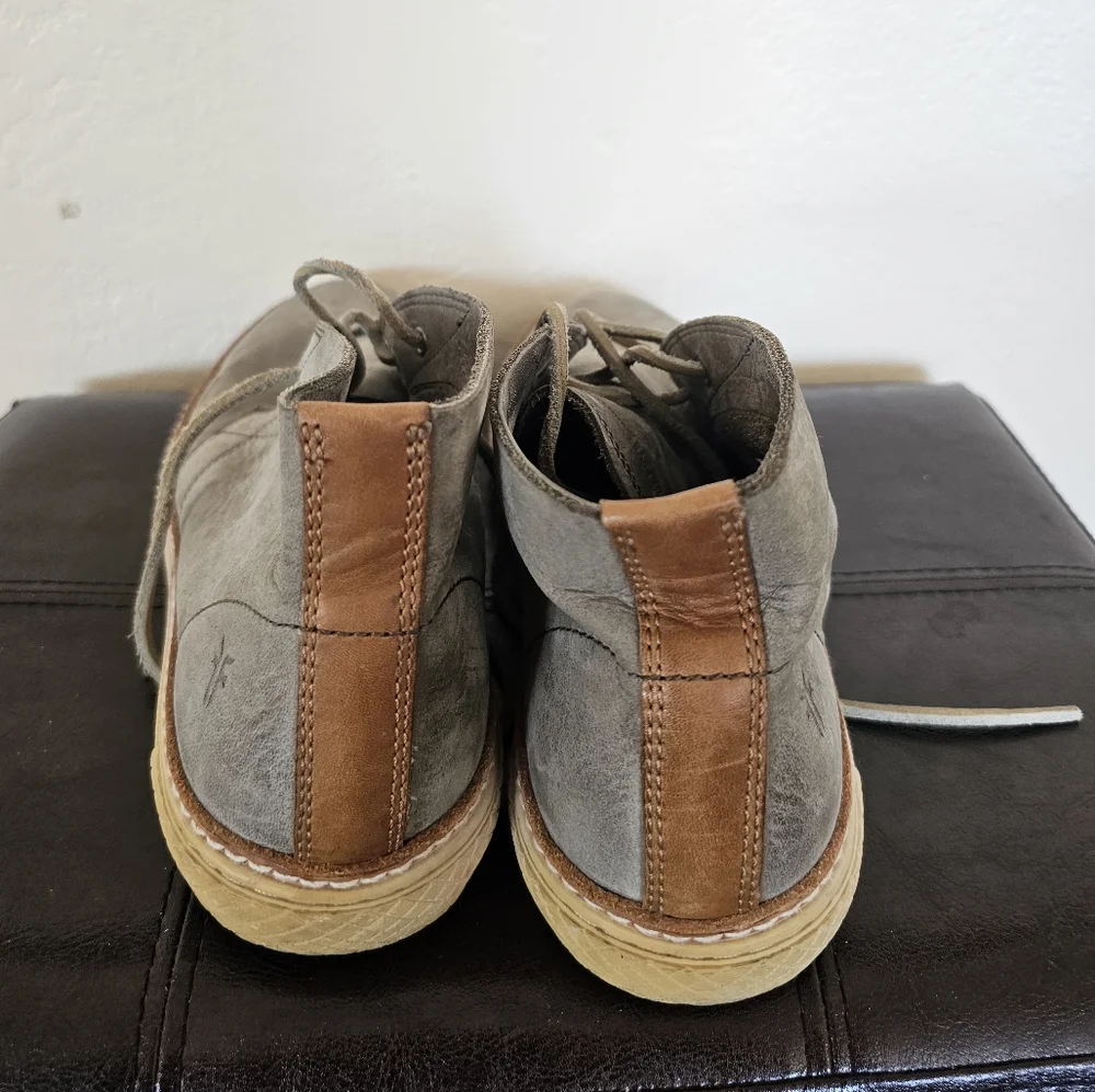 Frye Essex Gray Leather Chukka Smart Casual Preppy British Aristocrate Boots Sz9